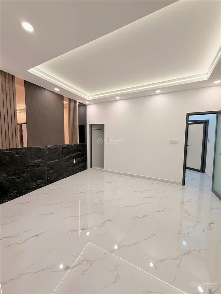 Chỉ 4,89 tỷ  dt 53 m²  đất dân cư  gần ra mt tôn đản  nhà mới 2 tầng 3pn 3wc