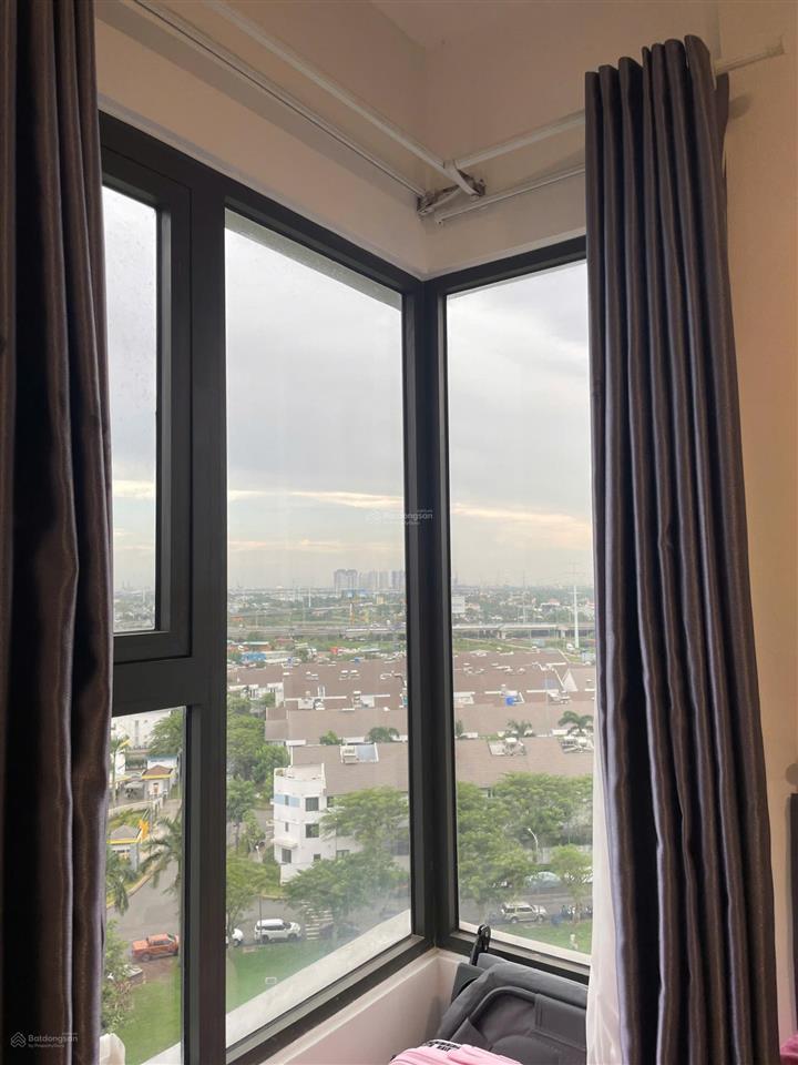 Giá tốt safira khang điền  căn góc view đẹp, thoáng  2pn 2wc + 1 ban công + 1 lô gia. nhà mới sửa