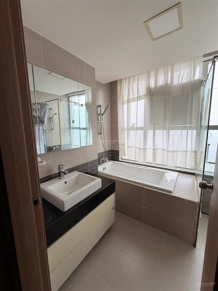 Foreigner quota hiếm  duplex penthouse 162,2m2  lucky palace novaland. giá tốt 10,5 tỷ