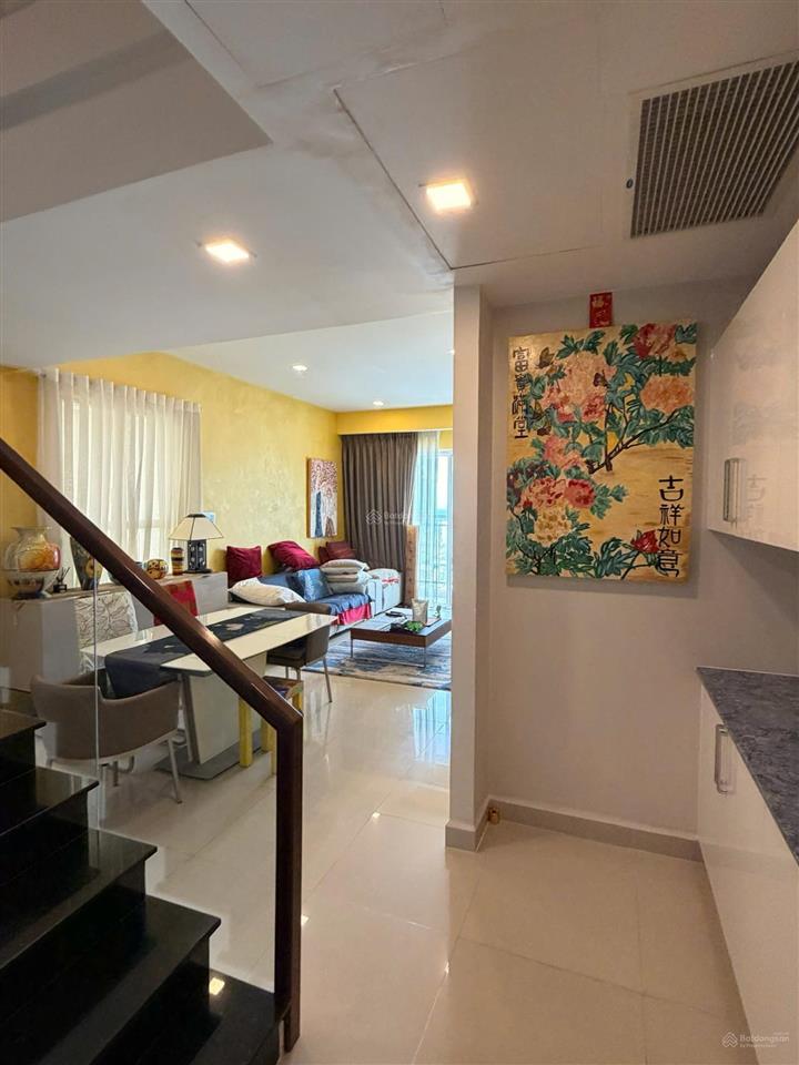 Foreigner quota hiếm  duplex penthouse 162,2m2  lucky palace novaland. giá tốt 10,5 tỷ