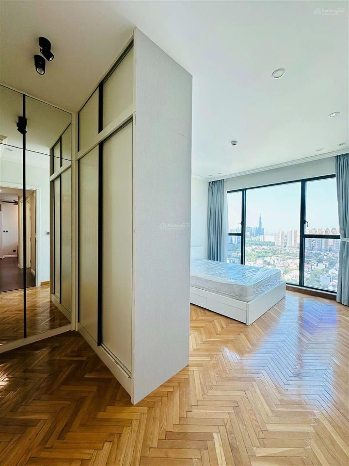 Bán feliz en vista 2pn 82.82m đông nam full nt sổ hồng