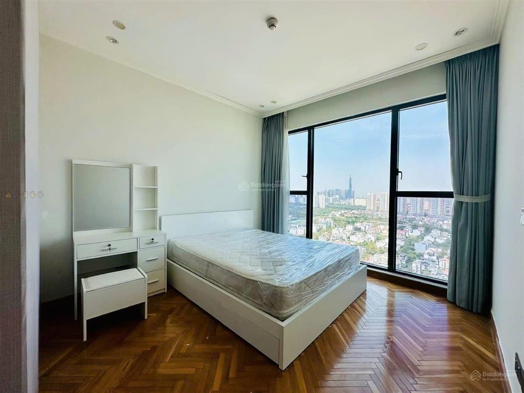 Bán feliz en vista 2pn 82.82m đông nam full nt sổ hồng