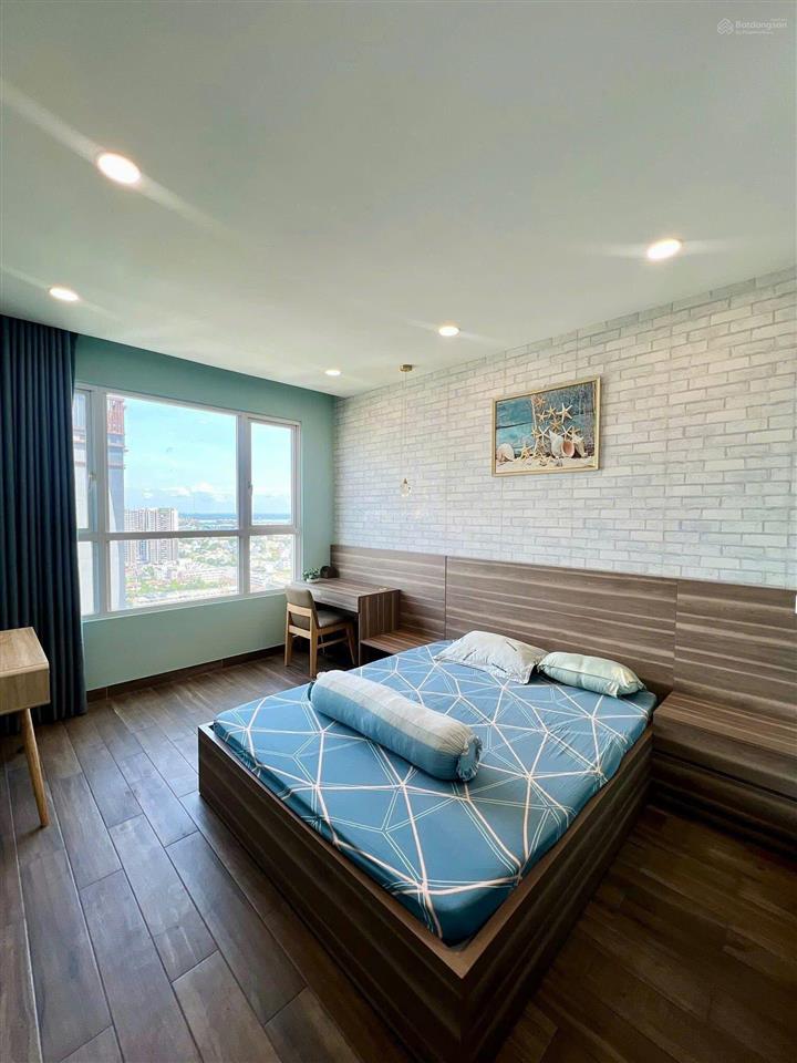 Vista verde 2pn 82m full nội thất giá thuê chỉ 22 triệu/tháng