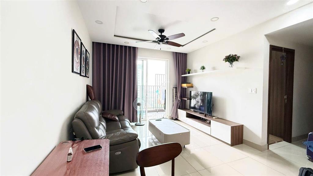 Bán gấp cc vista verde, 8,5 tỷ, 91m2, 2pn, 2wc, đầy đủ nội thất tại phan văn đáng, p cát lái, hcm