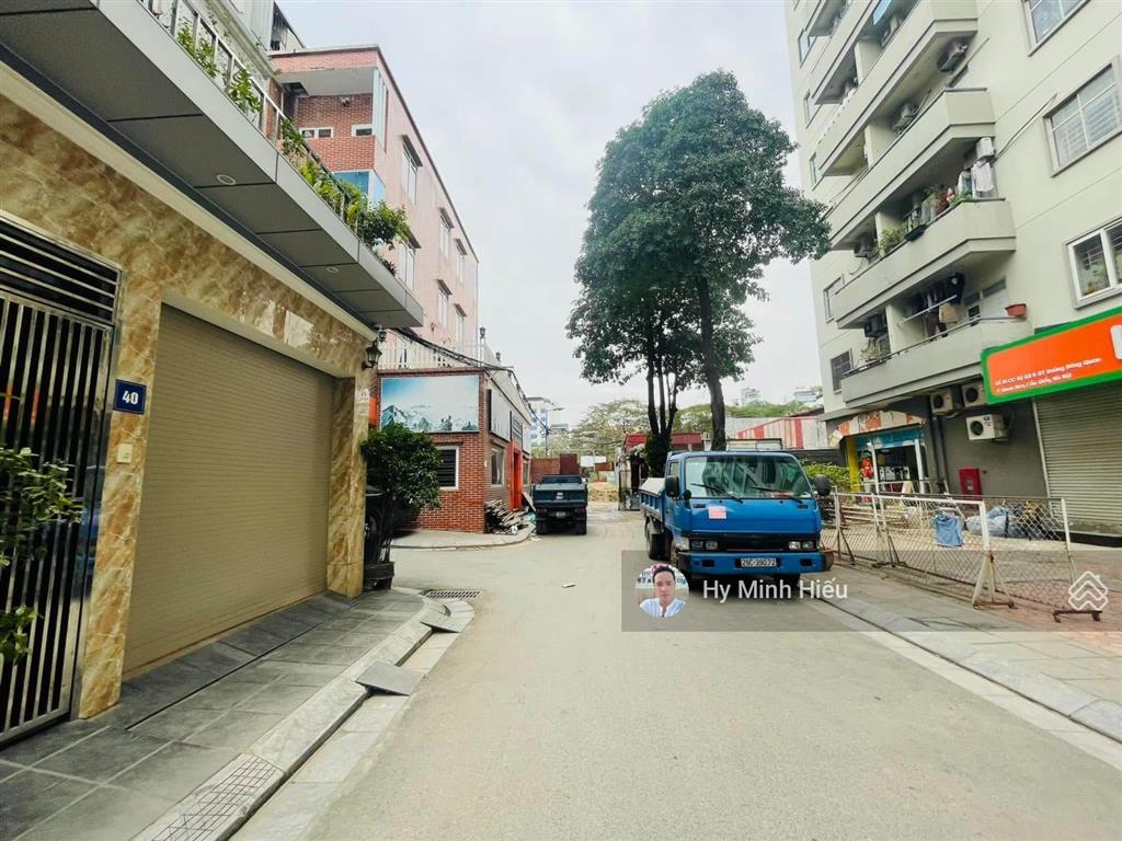 Phân lô đông quan cầu giấy 85m x 4t, mt 4,5m ô tô tránh vỉa hè đối diện chung cư 25,5 tỷ