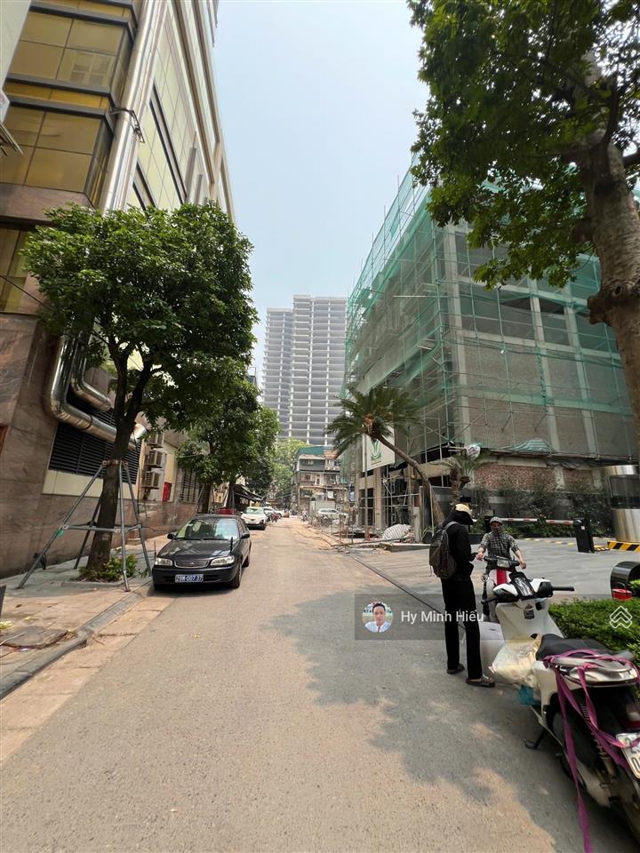 Building láng hạ  122m x 8t, mt 6m  ôtô tránh vỉa hè  có hầm ô chờ thang máy  50 tỷ