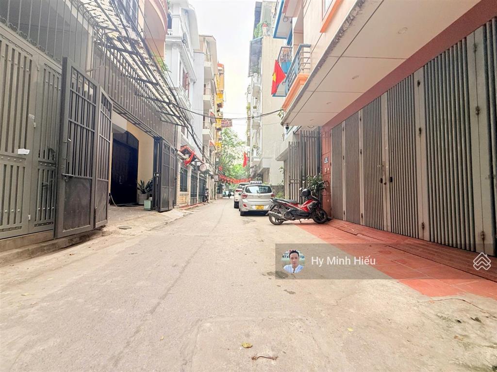 Phân lô trần quốc hoàn 60m x 4t, mt 5,5m  ô tô tránh ở ngay  25,9 tỷ
