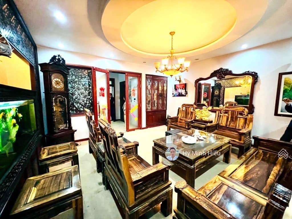 Trần kim xuyến  75m2 x 5t, mt 5m  ô tô tránh  vỉa hè  ở kết hợp vp  35 tỷ