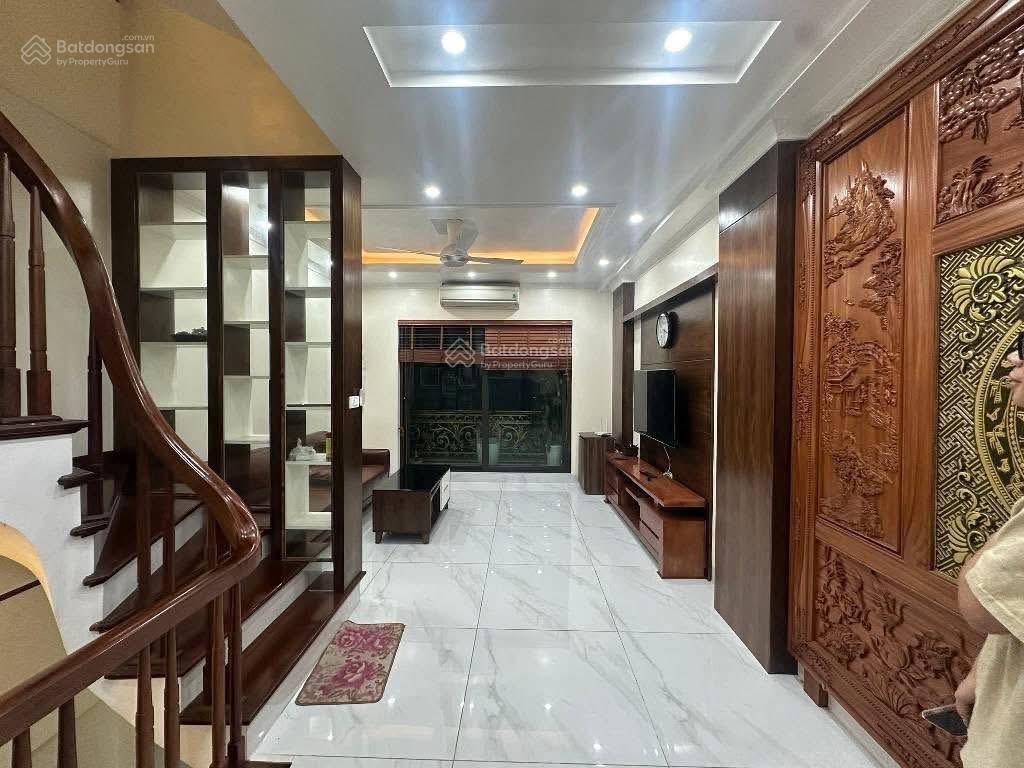 Nguyễn khang  80m2 x 5t, mt 4m  ngõ thông  ô tô  2 thoáng  20 tỷ