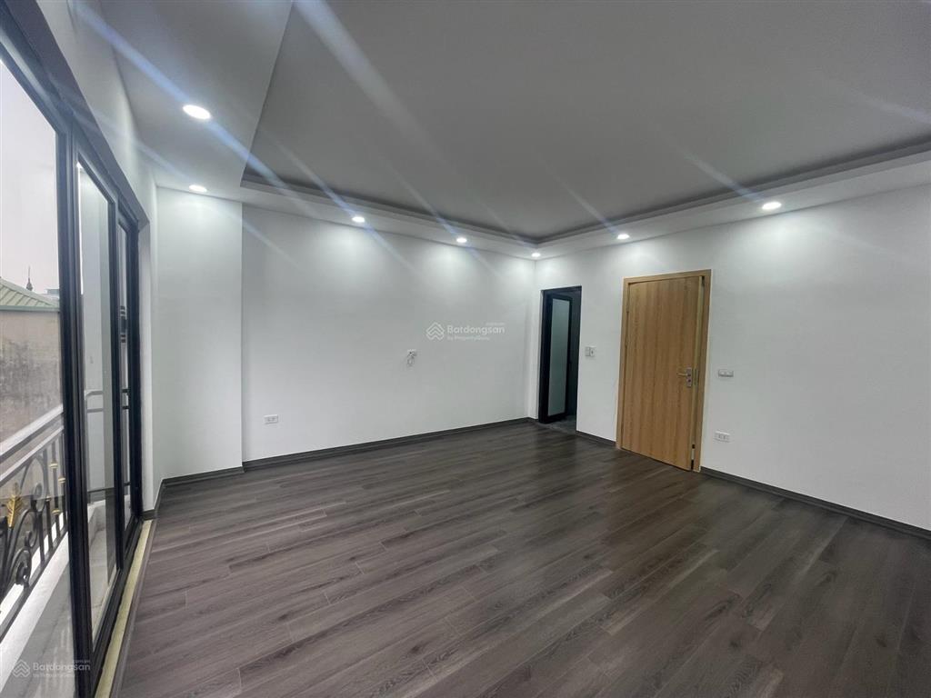 [bán gấp] nhà ngọc hồi 40m 6 tầng thang máy 2 thoáng