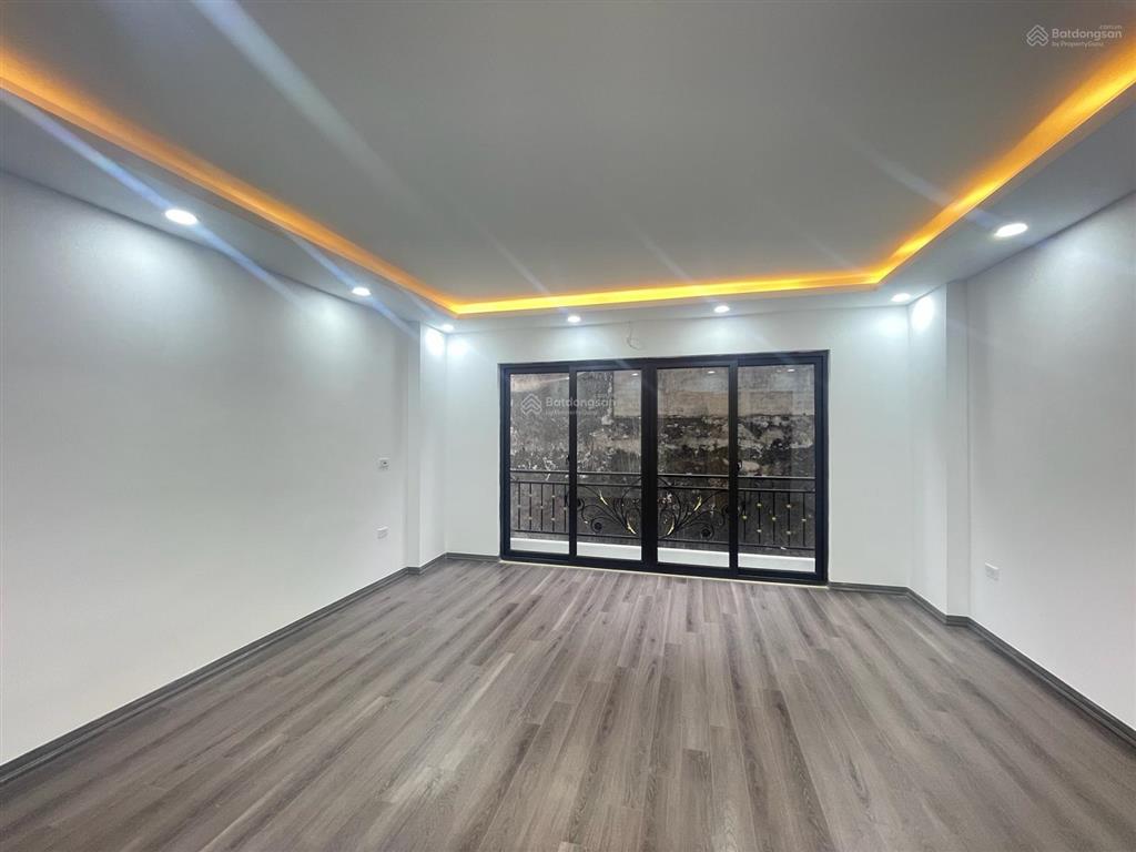 [bán gấp] nhà ngọc hồi 40m 6 tầng thang máy 2 thoáng