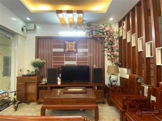 Chính chủ bán gấp nhà trước tết  ô tô đỗ cổng  nội thất cực đẹp