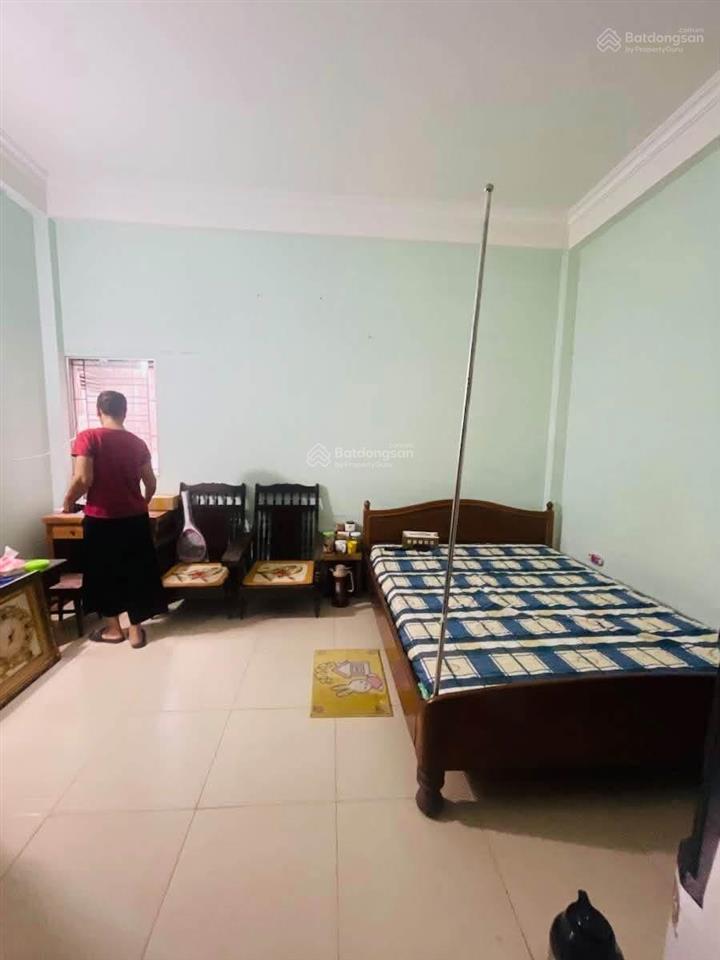 Giảm gấp 500 triệu  bán gấp nhà 5 tầng  50 m2 giá hơn 6 tỷ