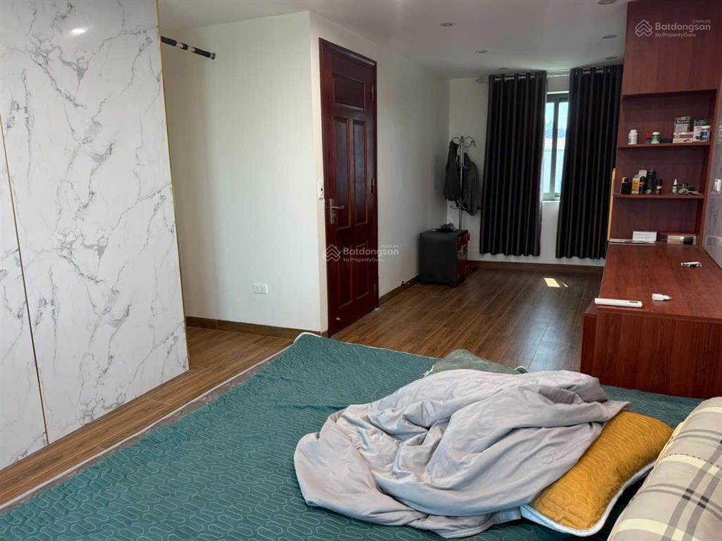 Bán nhà riêng 40m2 x 5 tầng tại đức thượng, hoài đức