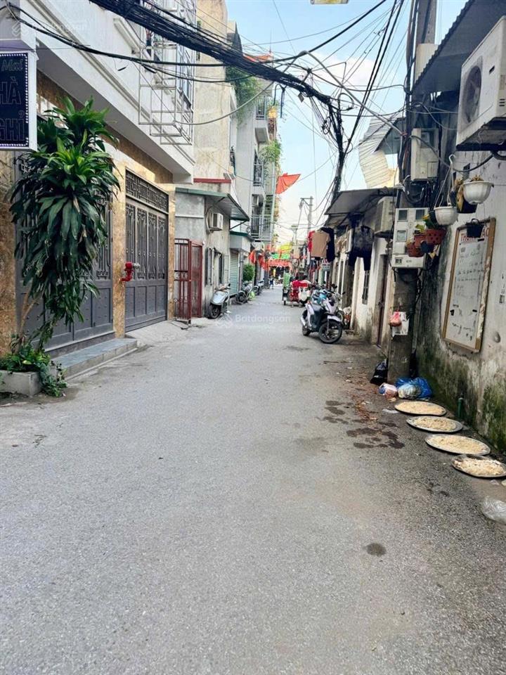 Cắt lỗ sâu bán nhà 5 tầng đại mỗ giao ngã tư vạn phúc