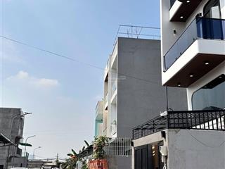 Nhà kdc bình chiểu, đường 8m có vỉa hè giá 5,8 tỷ tl