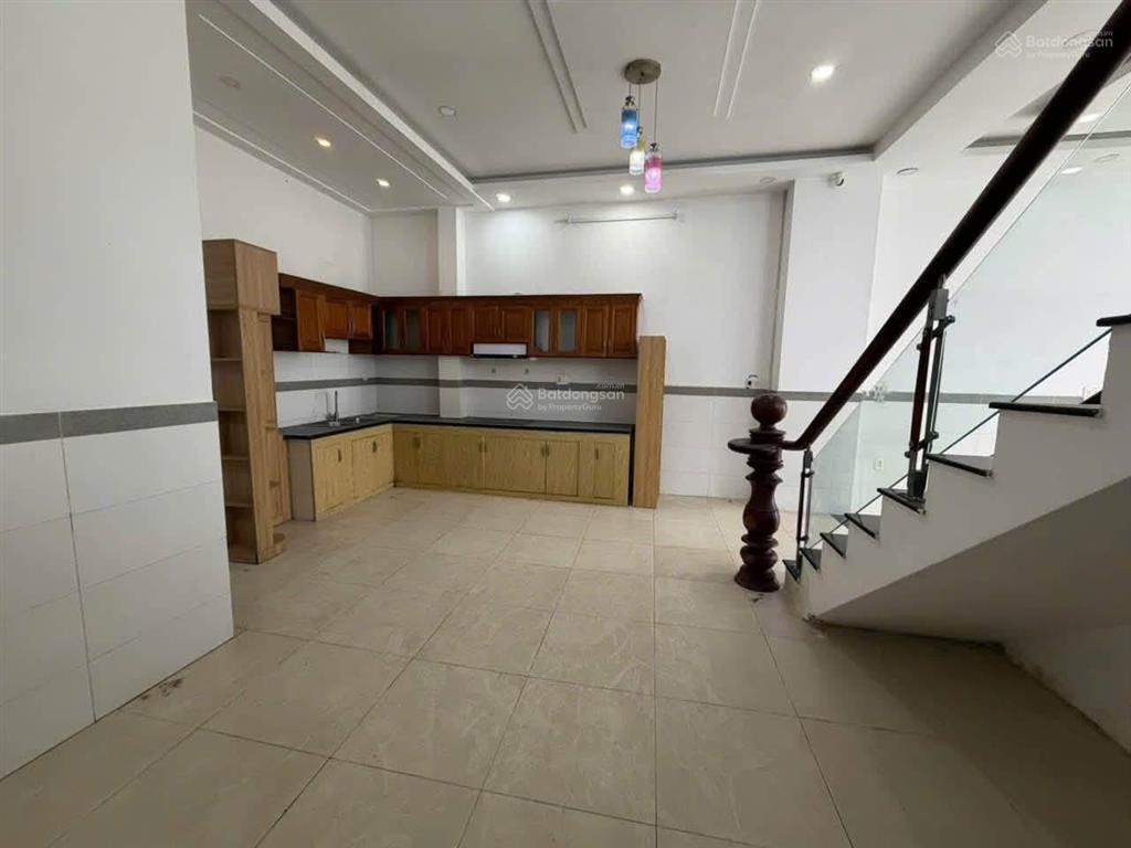 Nhà 1 trệt 1 lầu 1 tum, đường xe tải né nhau hiệp bình chánh 7,95 tỷ