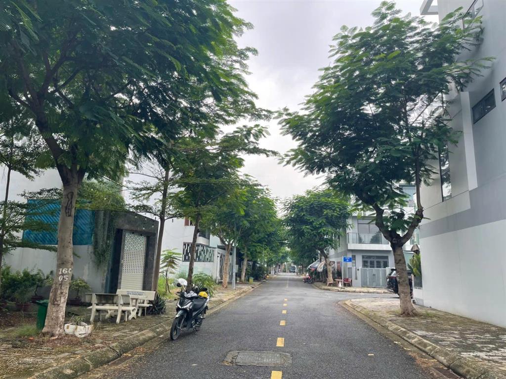 Cần tiền gấp đất kđt đông tăng long 100m, giá 6.3 tỷ