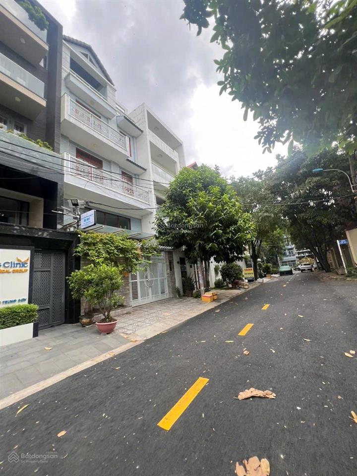 Bán gấp nhà 6x20m, 5 tầng, giá 17.8 tỷ kdc trung sơn kế him lam  lotte mart, quận 7