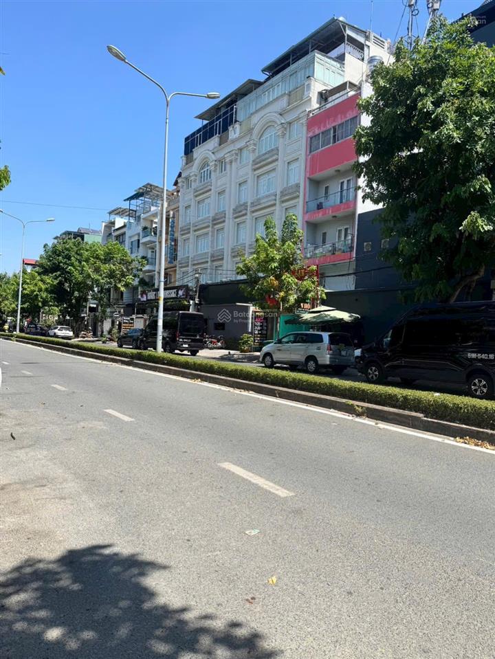 Bán gấp nhà 5x20m, hầm 5tầng 15.8 tỷ, kdc trung sơn kế himlam q7