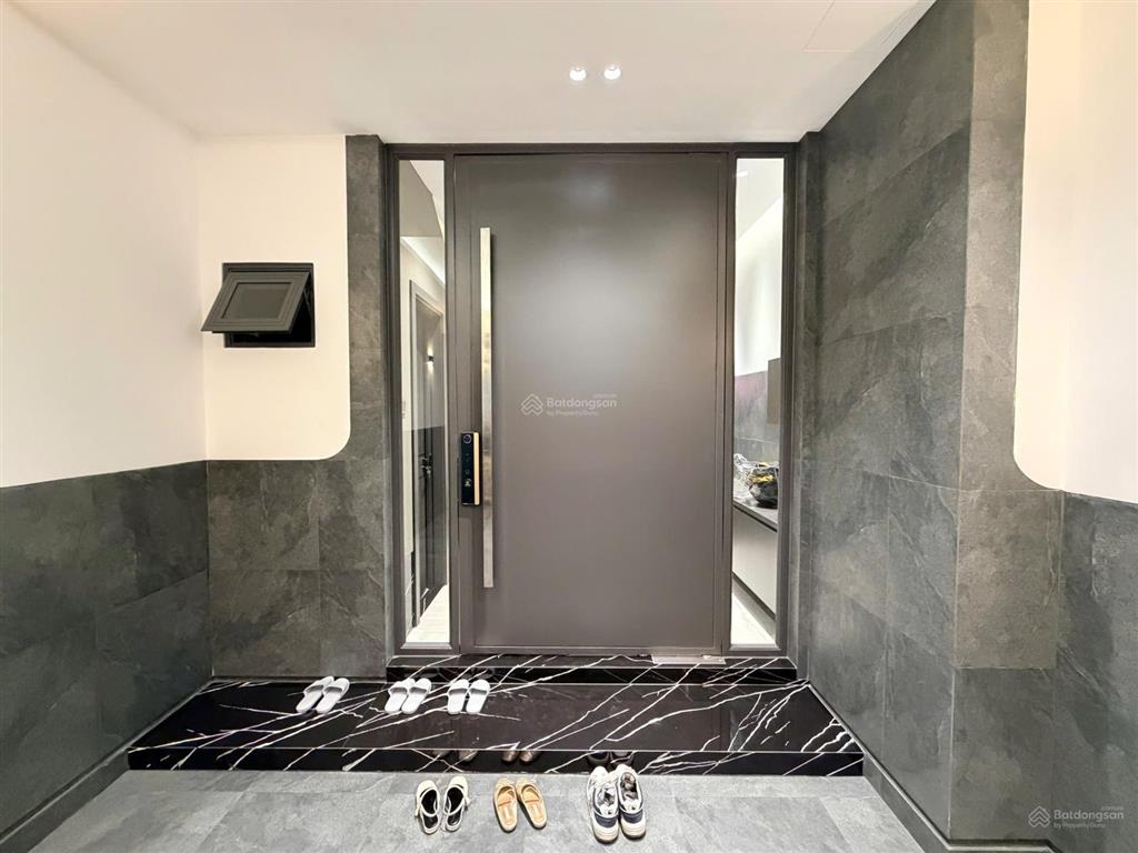 Bán nhà 4x20m, 5 tầng có thang máy, giá 15.8tỷ kdc nam long phú thuận q.7