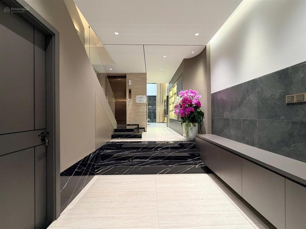 Bán nhà 4x20m, 5 tầng có thang máy, giá 15.8tỷ kdc nam long phú thuận q.7