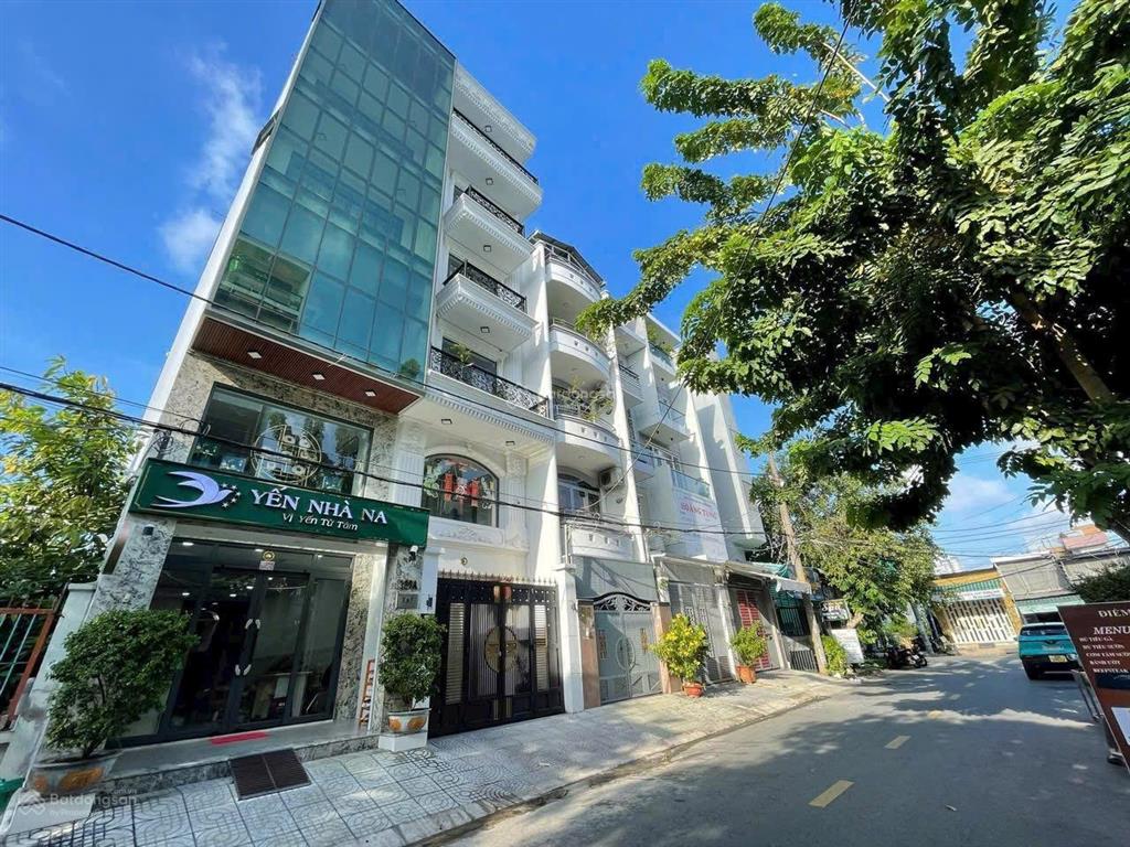 Bán nhà đẹp 4x20m, 4tầng giá 14.2tỷ, đường số tân quy, quận 7