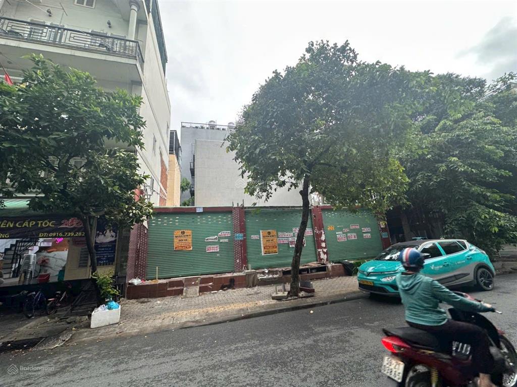 Bán lô góc 19x18m, xây được hầm 8 tầng mt đường số 79, phường tân quy, quận 7
