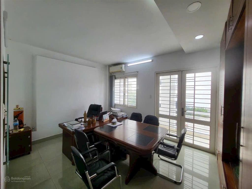 Bán nhà 5x18m, 4 tầng, 13,7 tỷ kdc sadeco ven sông p. tân phong q7