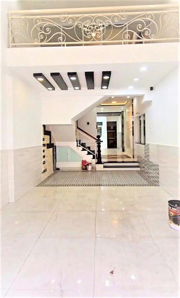 Bán gấp nhà 4x19m, 6 tầng thang máy, giá 17.5 tỷ, mt đường 79 phường tân quy q7