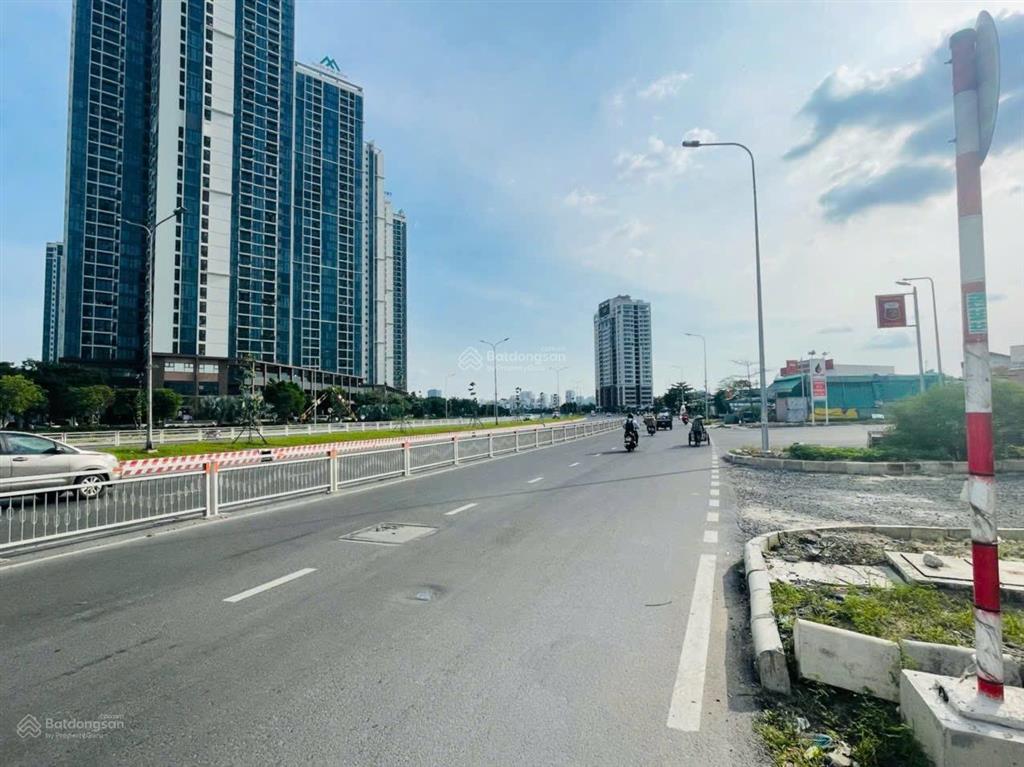 Bần nhà 350m2, giá 29tỷ, mặt tiền nguyễn văn linh p.tân thuận q7
