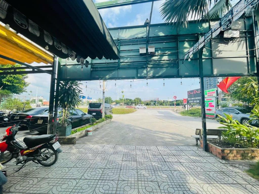 Bần nhà 350m2, giá 29tỷ, mặt tiền nguyễn văn linh p.tân thuận q7