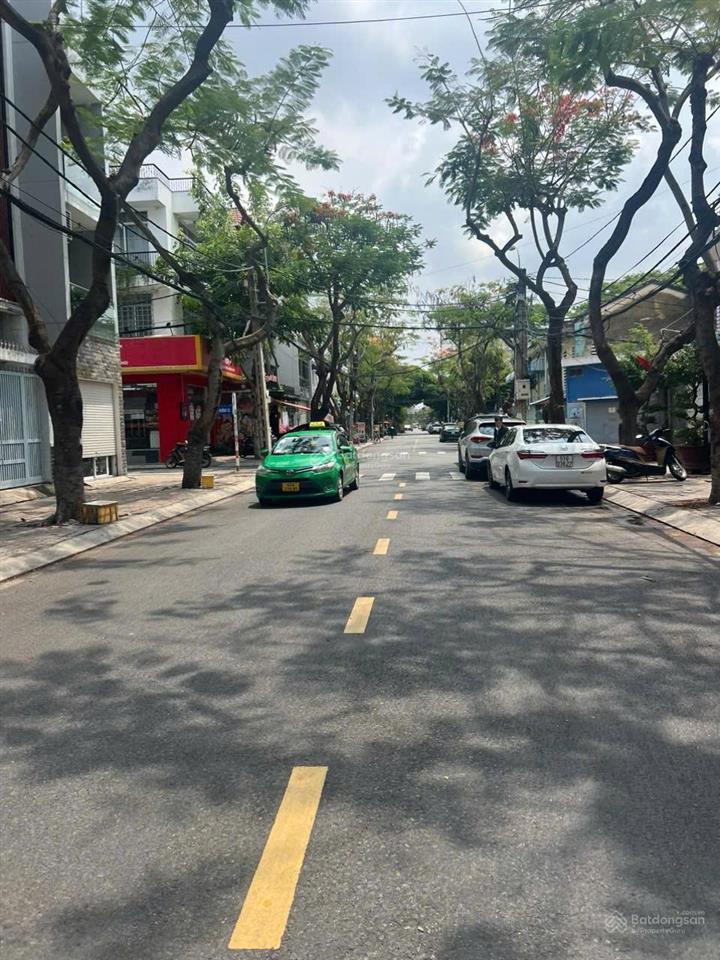 Bán nhà 6x20m, 2 lầu sân thượng, giá 23 tỷ, tân phong quận 7