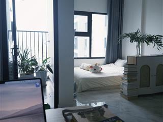 Mình cho thuê căn studio 35m2  8 triệu/ tháng ( có máy lạnh, rèm, máy nước nóng, giàn phơi)