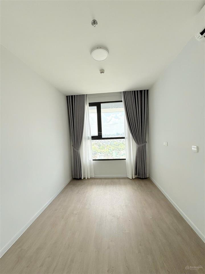 Em cho thuê căn hộ dhomme quận 6, dt 70m2 2pn/2wc  13 triệu tháng (có rèm, máy lạnh, bếp)
