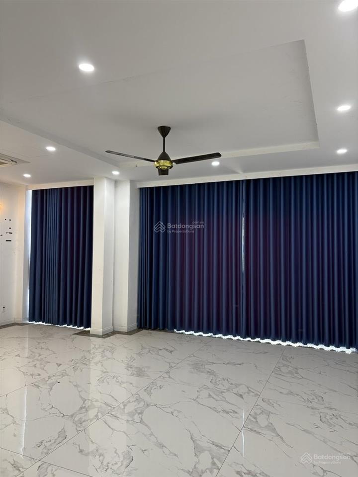 Nhà phố kinh doanh 126m2 vinhomes quận 9 trục chính v3 | hiếm bán | sổ hồng  0901 382 ***