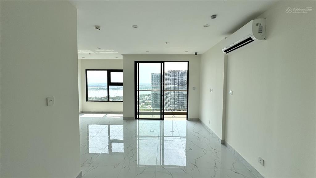 Góc 2pn+ view sông đồng nai, đối diện quảng trường, bus depot & vincom mega mall