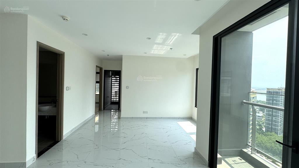 Góc 2pn+ view sông đồng nai, đối diện quảng trường, bus depot & vincom mega mall