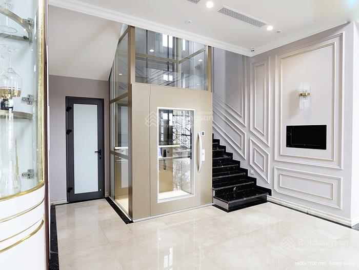 Nhỉnh 9 tỷ quá rẻ  nhà xây mới gần ngã tư trương định bạch mai  5 tầng thang máy  full nội thất