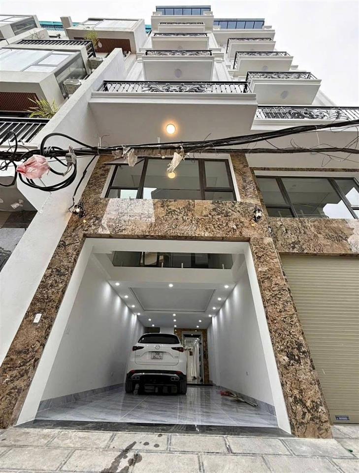 Ô tô đỗ cổng phố dương văn bé, nhà xây mới 45m x 5 tầng thang máy, giá 14,2tỷ có tl