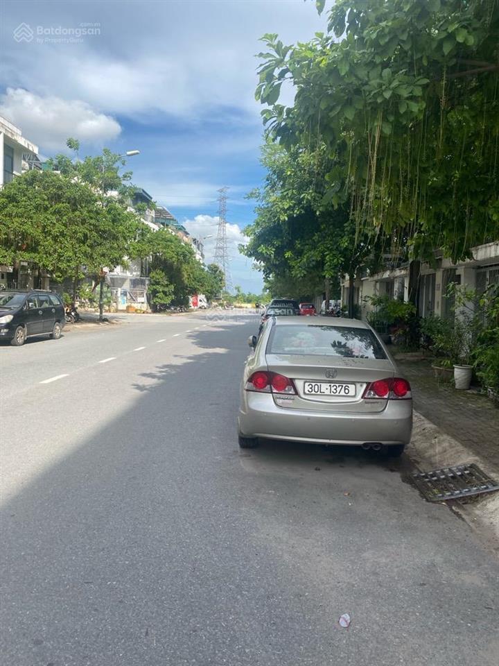 Thịnh liệt 25m, 5 tầng, sổ đỏ đẹp, 5 m ra ô tô, vài bước chân ra phố, giá 5,6 tỷ quá rẻ