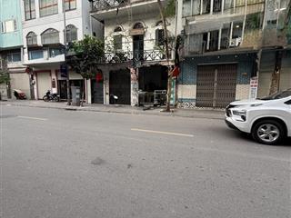 Bán nhà riêng tại hoàng hoa thám, 25,6 tỷ, 62m2,5 phòng ngủ, kinh doanh, ô tô tránh, vỉa hè đá bóng