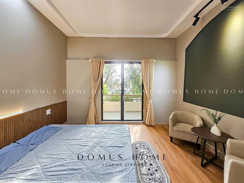 Căn hộ tách bếp ban công full nội thất gần chợ bến thành metro bên thành bùi viện cầu ông lãnh