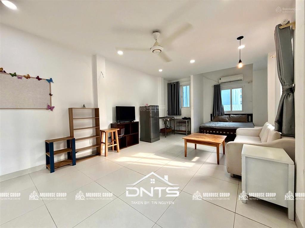 Căn hộ studio 30m2 đầy đủ nội thất cửa sổ trời gần đh nhân văn thảo cầm viên
