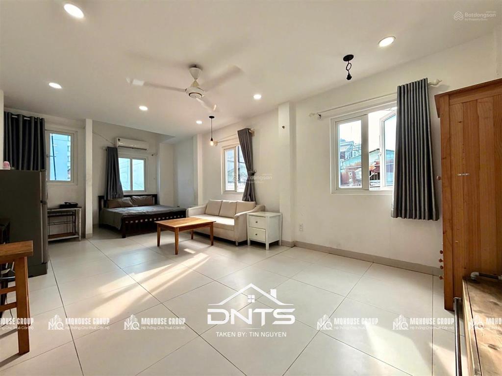 Căn hộ studio 30m2 đầy đủ nội thất cửa sổ trời gần đh nhân văn thảo cầm viên