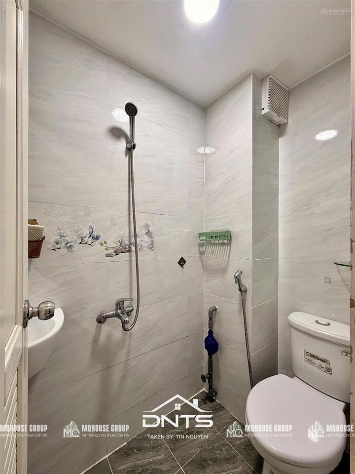 Phòng trọ trung tâm đầy đủ nội thất, khu vực an ninh, gần chợ tân định, đh isb, cv lê văn tám