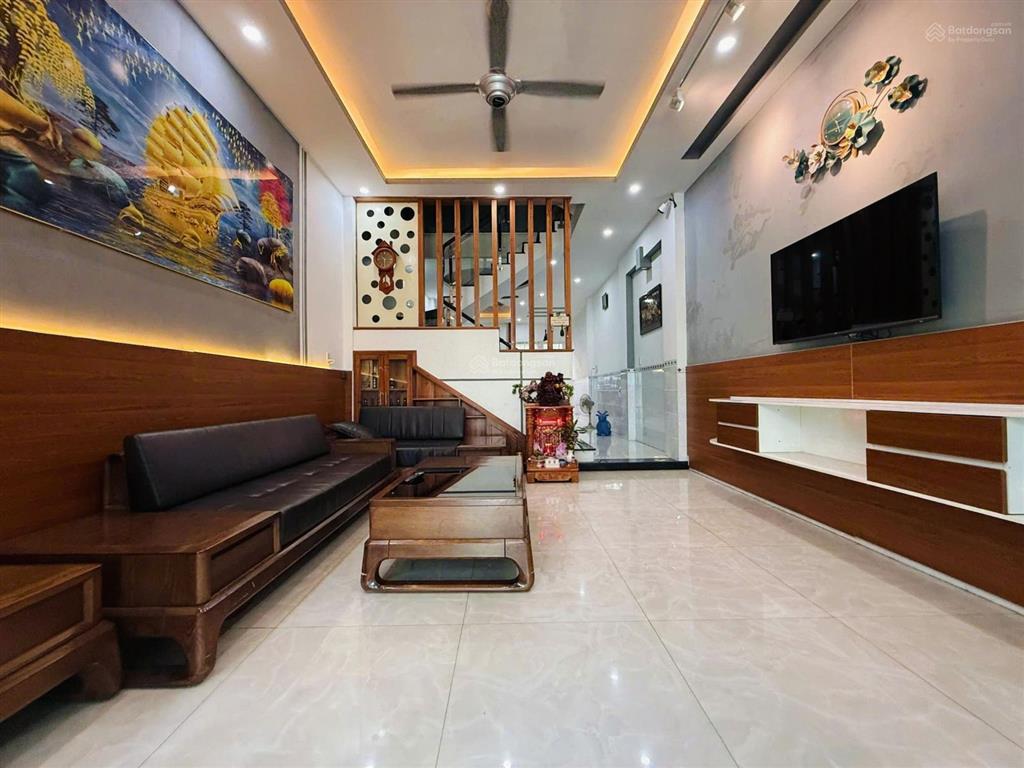 Ngộp giảm 2 tỷ bán gấp nhà vạn phúc  104m2  3 tầng hxh  chỉ 8.1tỷ