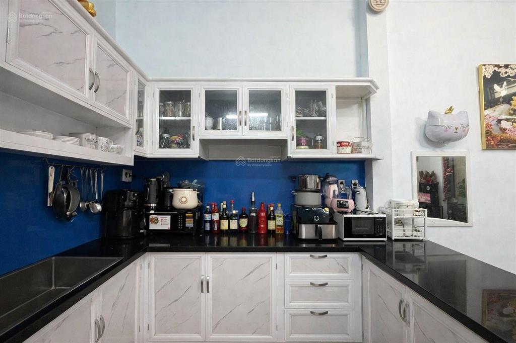 Chính chủ gửi hẻm xe hơi  130m  ngay cổng vạn phúc  sổ hồng riêng  3 pn nhà đẹp nhỉnh 7 tỷ