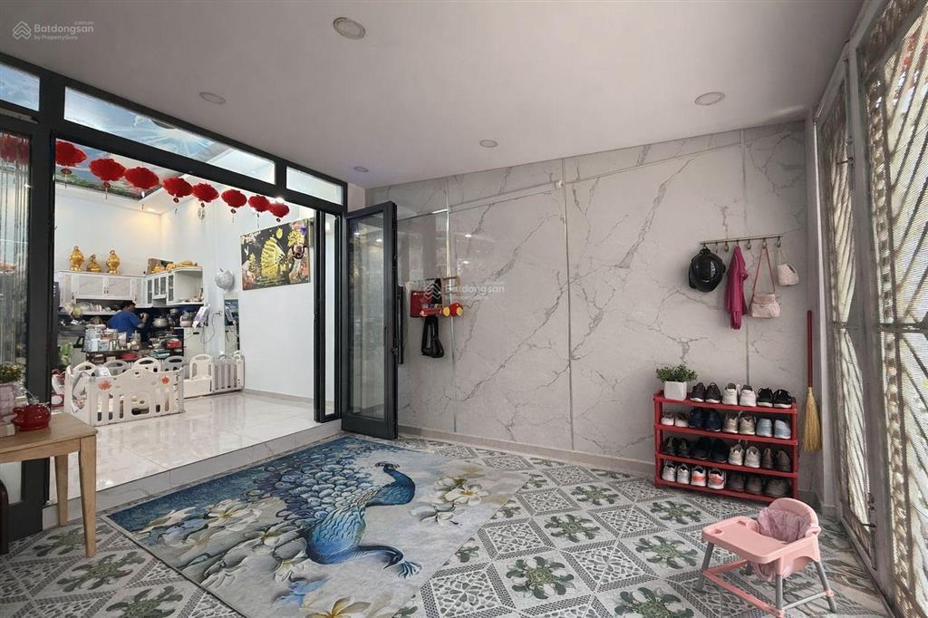 Chính chủ gửi hẻm xe hơi  130m  ngay cổng vạn phúc  sổ hồng riêng  3 pn nhà đẹp nhỉnh 7 tỷ