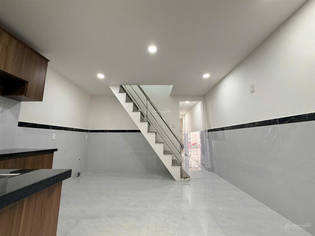 Hàng ngon  cạnh vạn phúc 100m  gần bình thạnh  62m2  nhà 2 tầng  vài bước ra hxh  nhà đẹp